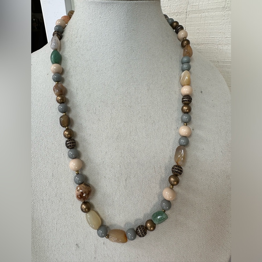 Vintage Carolyn Tanner stone and wooden bead necklace